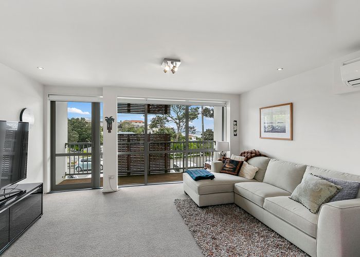  at 3/142 Onslow Road, Khandallah, Wellington