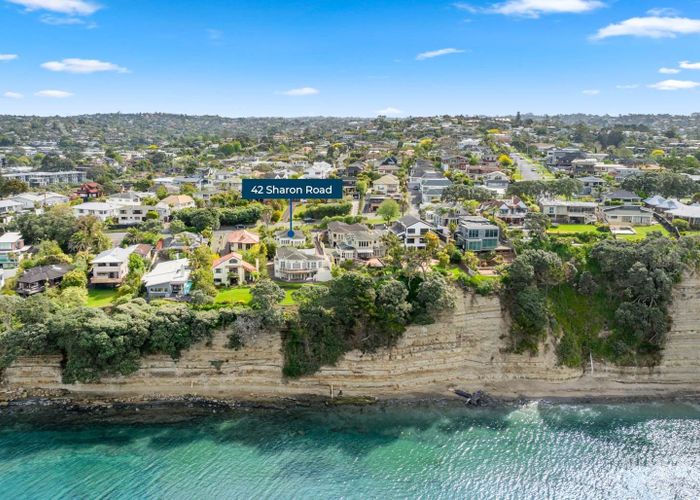  at 42 Sharon Road, Waiake, Auckland