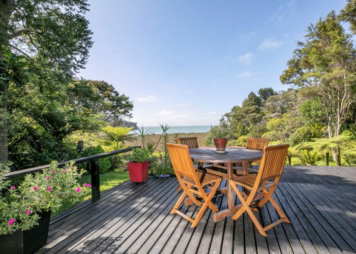  at 1 Janet Place, Laingholm, Auckland