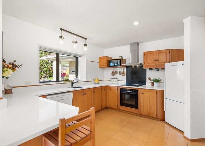  at 8 Runanga Grove, Waikanae