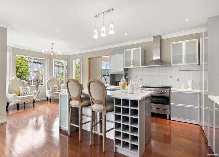  at 8 Elkstone Place, Henderson, Auckland