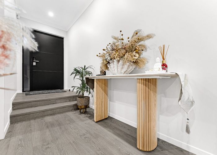  at 19  Tinaku Road, Flat Bush, Manukau City, Auckland