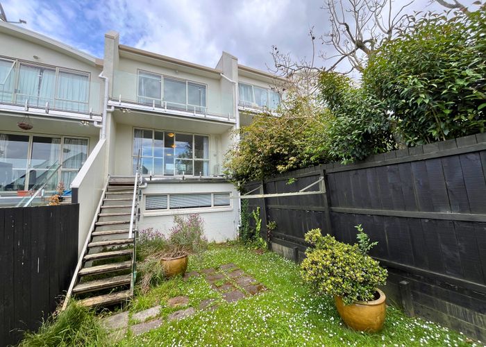  at 6a/266 Onewa Rd, Birkenhead, North Shore City, Auckland