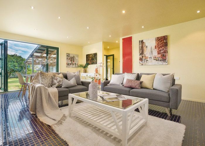  at 5 Roseneath Place, Birkdale, Auckland