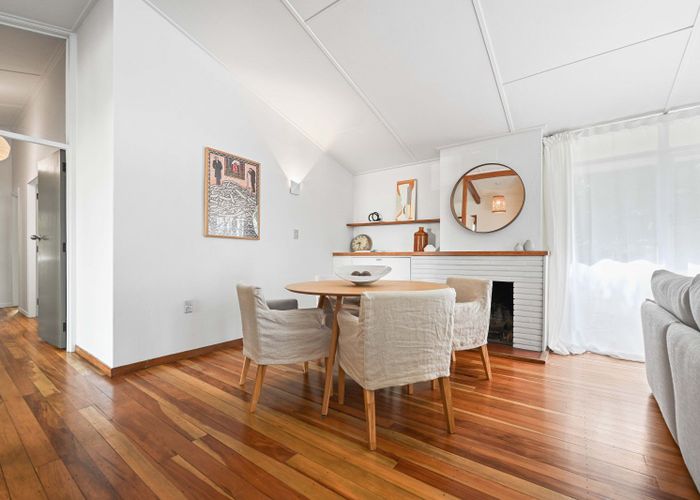  at 87 Clarkin Road, Fairfield, Hamilton