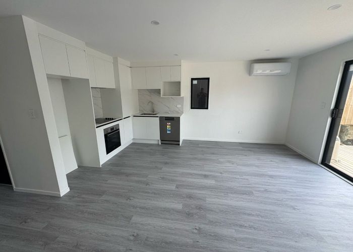  at 10 Peara Place, Henderson, Waitakere City, Auckland