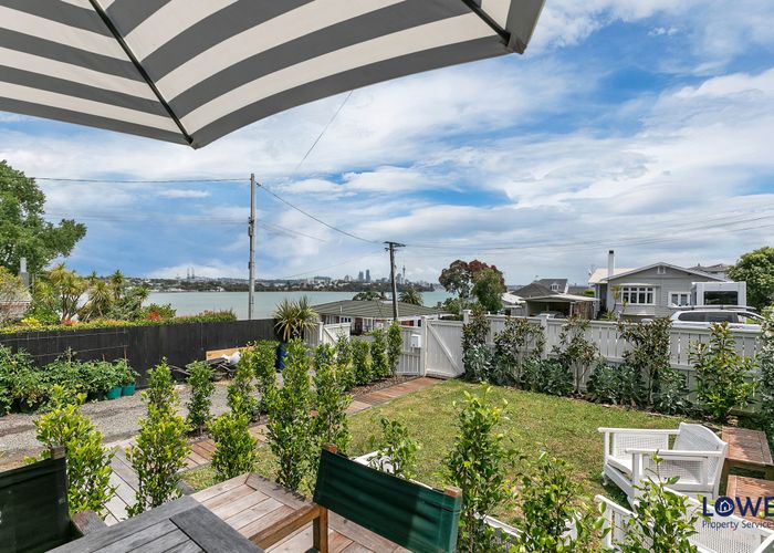  at 12 Birkley Road, Bayswater, North Shore City, Auckland