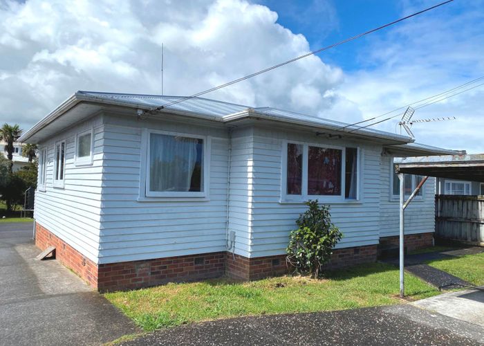  at 23 Reid Road, New Lynn, Auckland