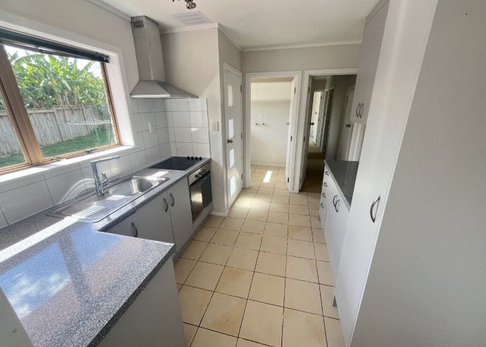  at 12 Fairdale Avenue, Papakura, Papakura, Auckland