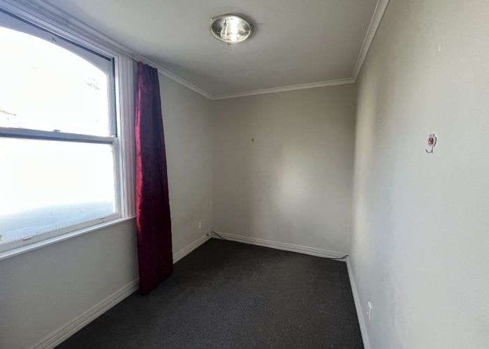  at Flat 5/218 Rintoul Street, Berhampore, Wellington, Wellington
