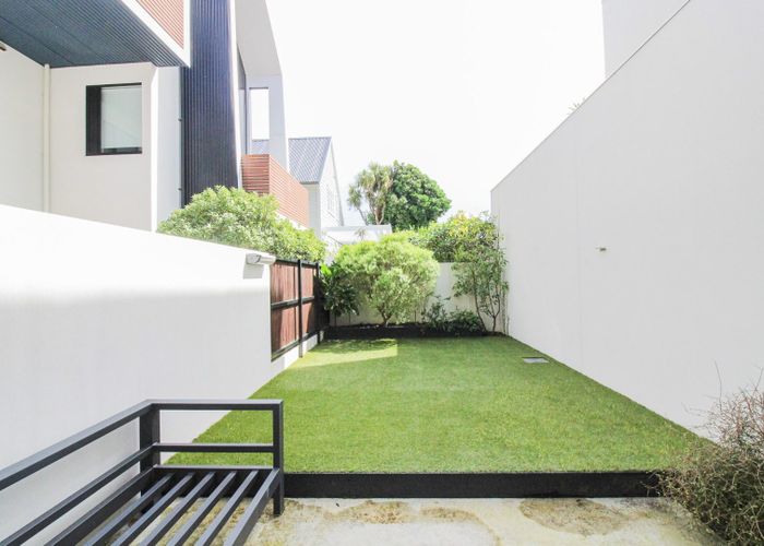  at 2/76 Brougham St (Zavos Cnr), Mount Victoria, Wellington, Wellington