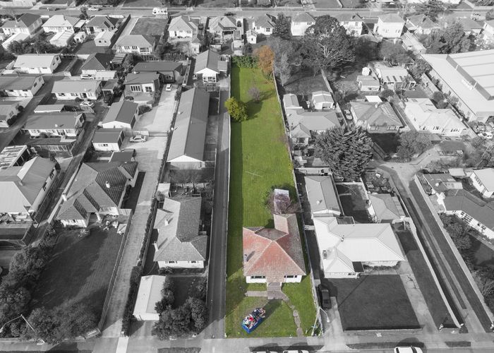  at 960A Tremaine Avenue, Roslyn, Palmerston North