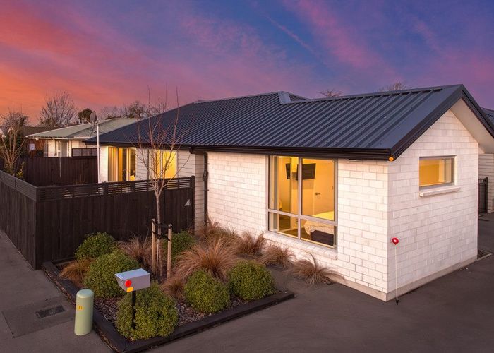  at 1/20 Highsted Road, Bishopdale, Christchurch
