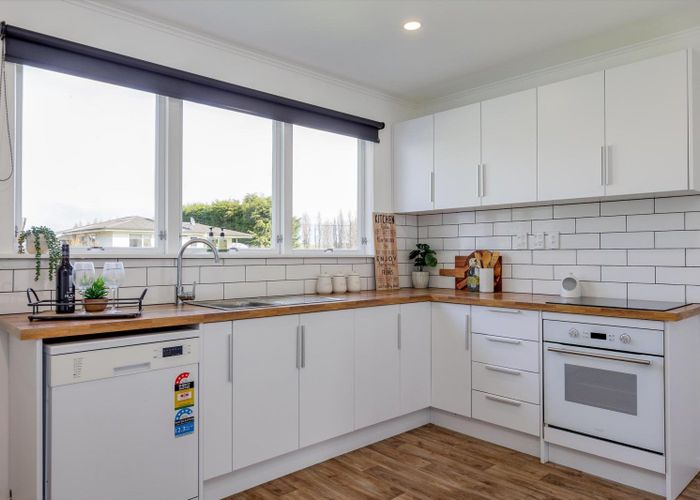  at 35 Mantell Street, Waipawa