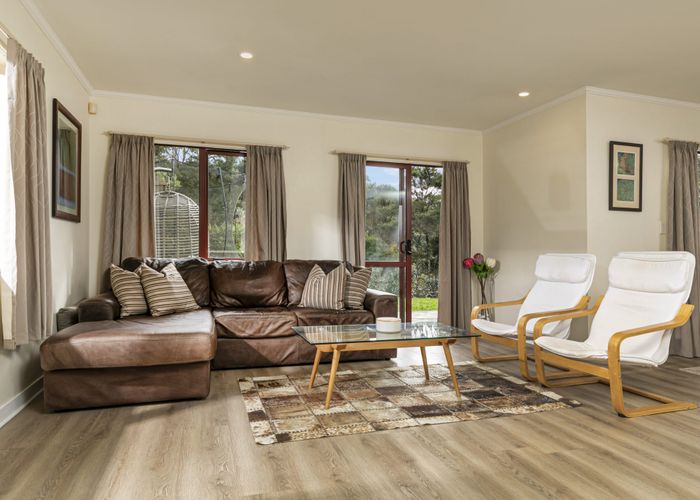  at 5/30 Roanoke Way, Albany, Auckland