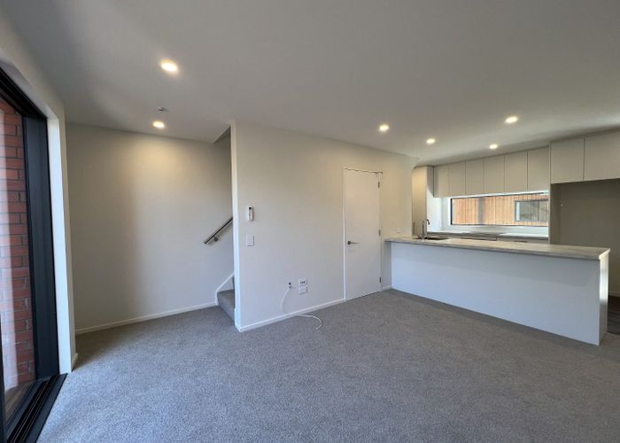 at 2/387 Armagh Street, Linwood, Christchurch City, Canterbury