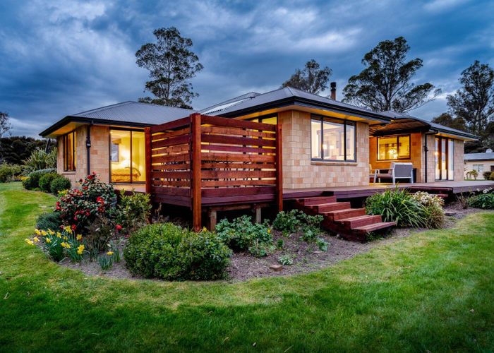  at 27 Kayforce Road, Ocean View, Dunedin