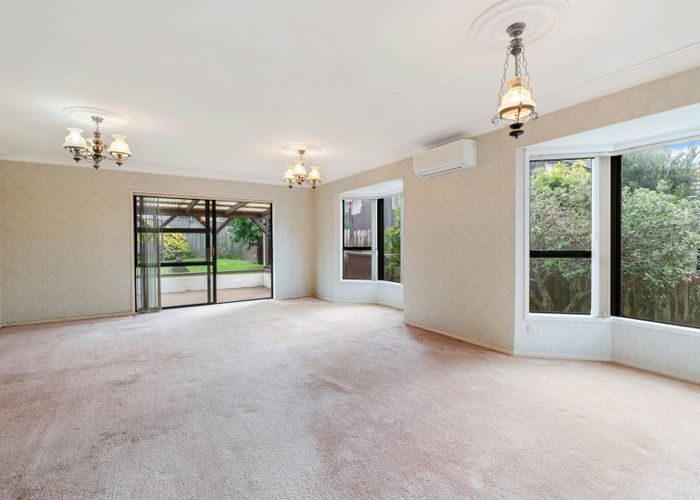  at 2/27 Verbena Road, Birkdale, North Shore City, Auckland