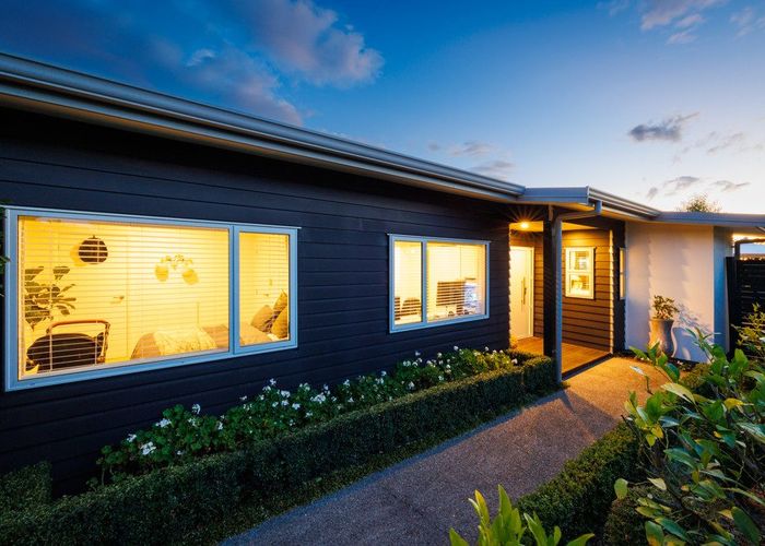  at 111 James LINE, Kelvin Grove, Palmerston North