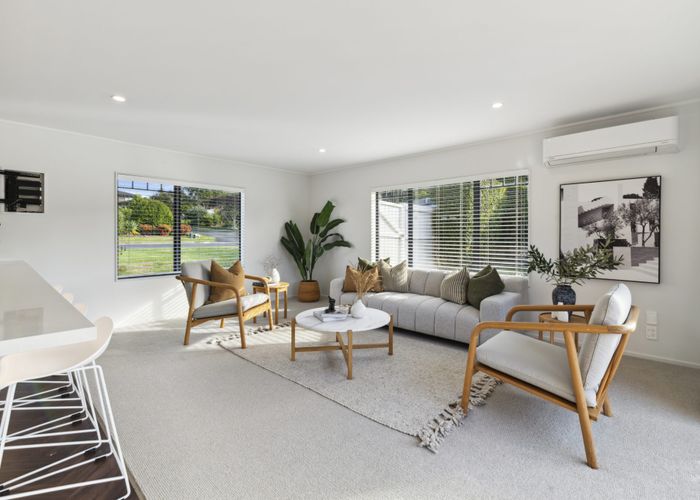  at 15 Kohanga Road, Mangere Bridge, Auckland