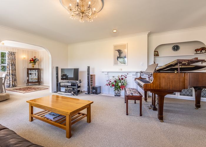 at 10 Rosebank Grove, Waikanae, Waikanae