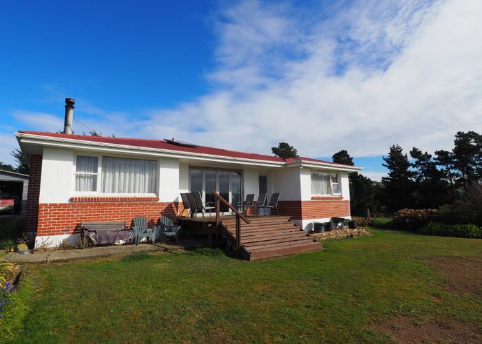  at 86 Jacks Bay Road, Owaka, Clutha, Otago