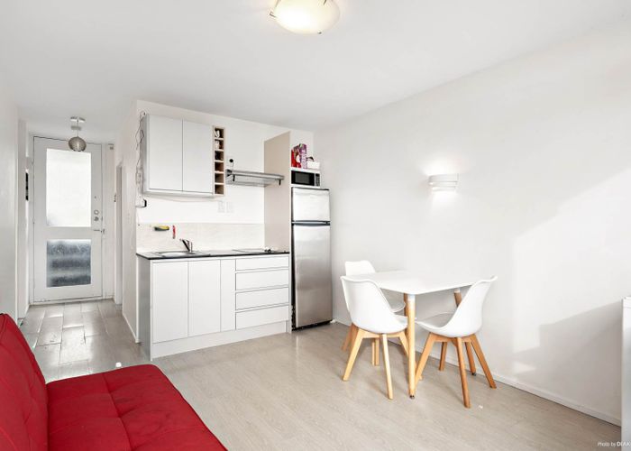  at 27/49 Esplanade Road, Mount Eden, Auckland