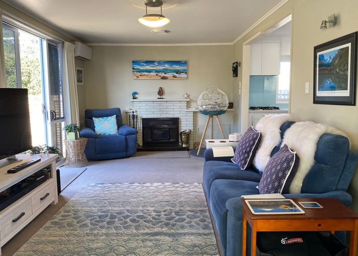  at 33 West Crescent, Te Puru, Thames