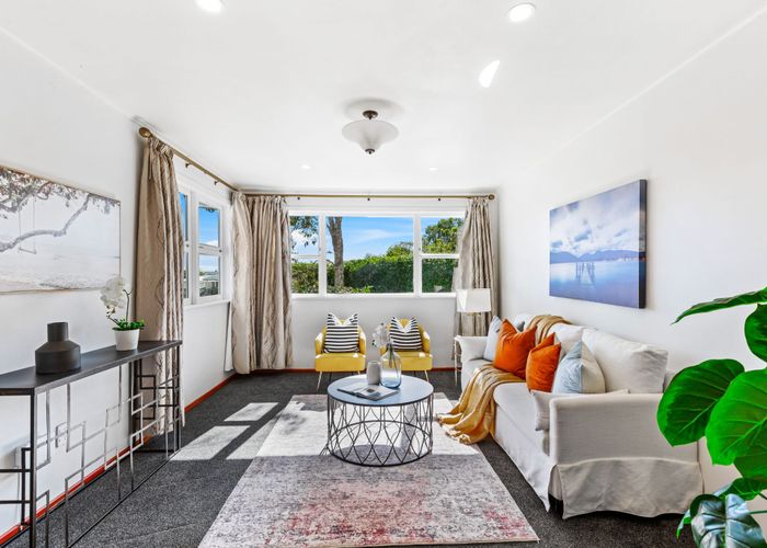  at 1 Normandy Place, Henderson, Auckland