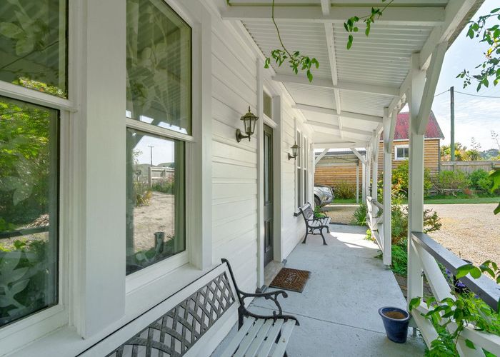  at 1033 Masterton Castlepoint Road, Tauweru