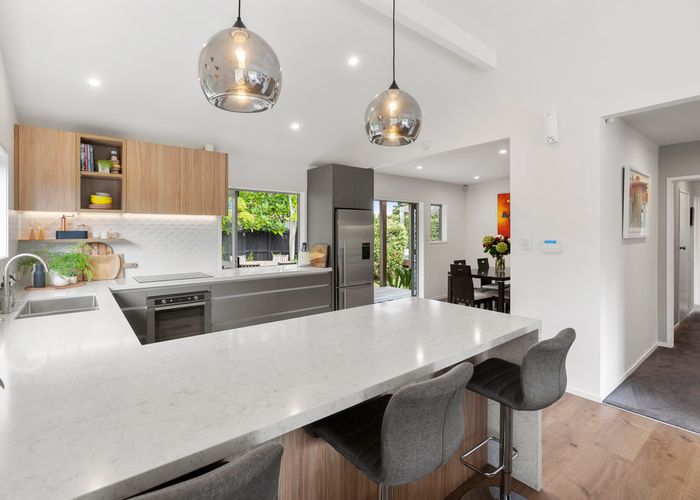  at 121 Gowing Drive, Meadowbank, Auckland