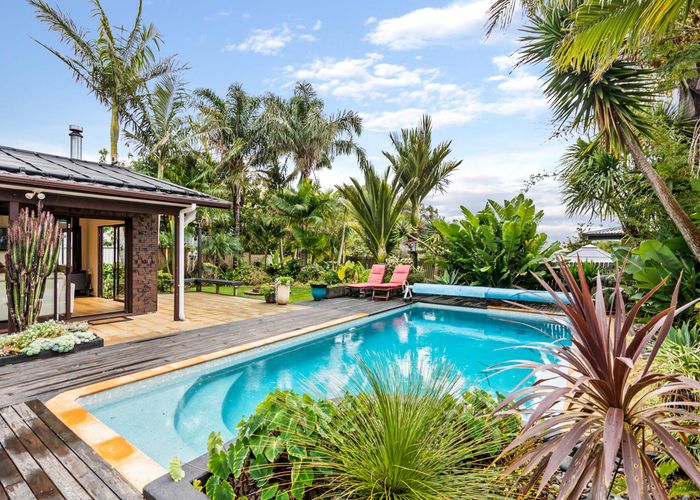  at 12 Four Trees, Cockle Bay, Auckland