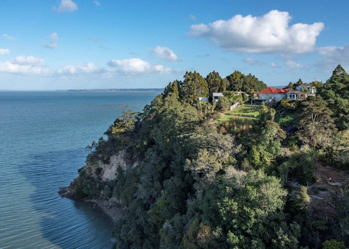  at 30 Arama Avenue, Titirangi, Waitakere City, Auckland