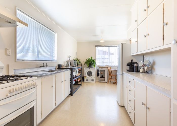  at 32 Robinson Crescent, Westbrook, Palmerston North