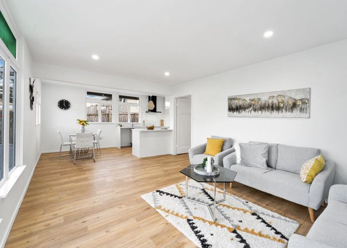  at 1/120 Sunnyside Road, Sunnyvale, Auckland