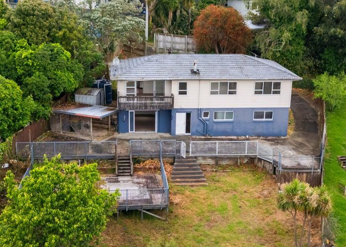  at 20 Stanley Road, Glenfield, North Shore City, Auckland