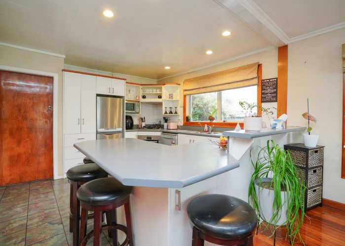  at 553 Tay Street, Hawthorndale, Invercargill
