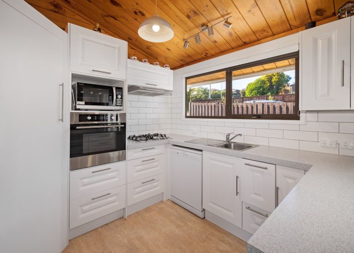  at 62 Cumberland Crescent, Welcome Bay, Tauranga, Bay Of Plenty