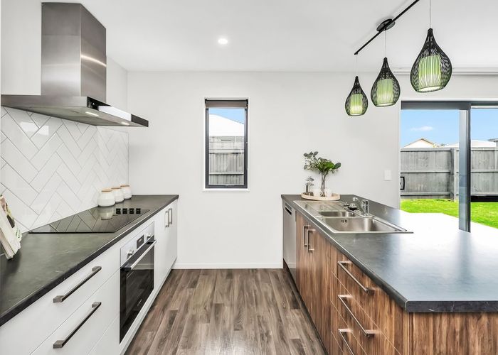  at 9 Cedric Place, Darfield, Darfield