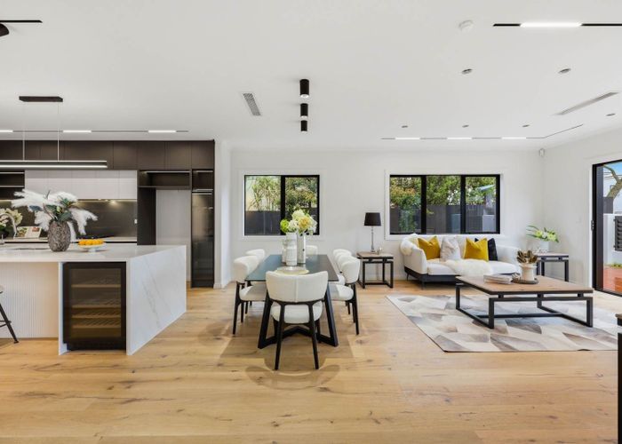  at 6A Gulf Crest, Bucklands Beach, Manukau City, Auckland