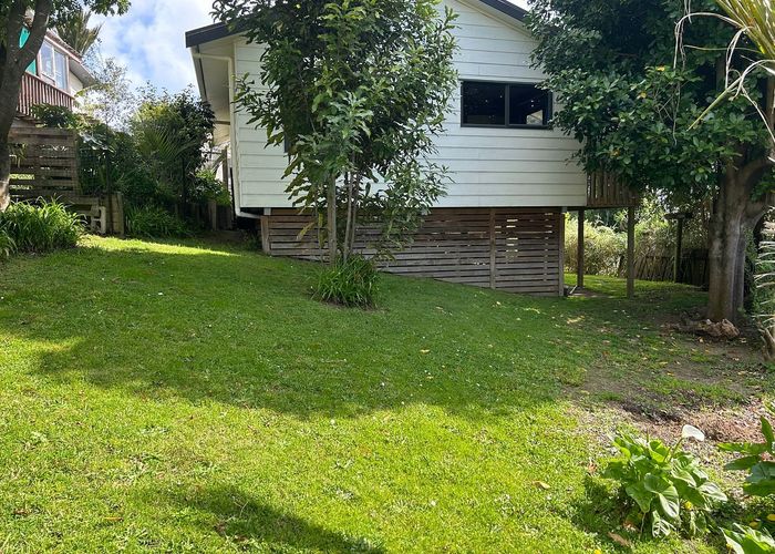  at 14A Yeoman Place, Howick, Manukau City, Auckland