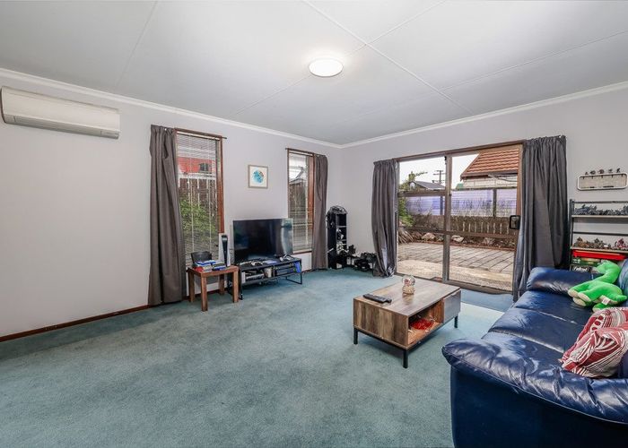  at 5b Cashel Street, South Dunedin, Dunedin, Otago