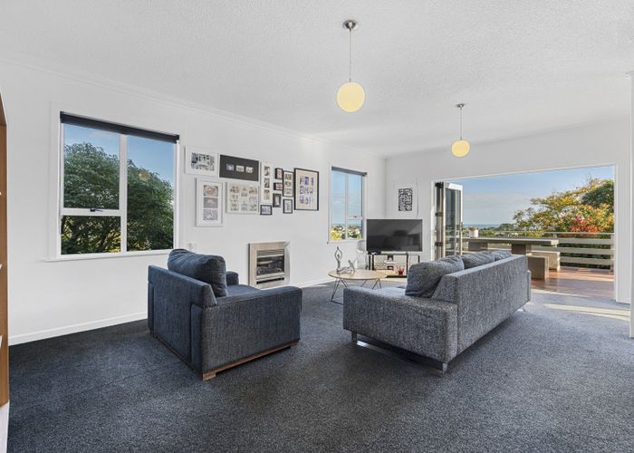  at 49 Queens Road, Glen Avon, New Plymouth, Taranaki