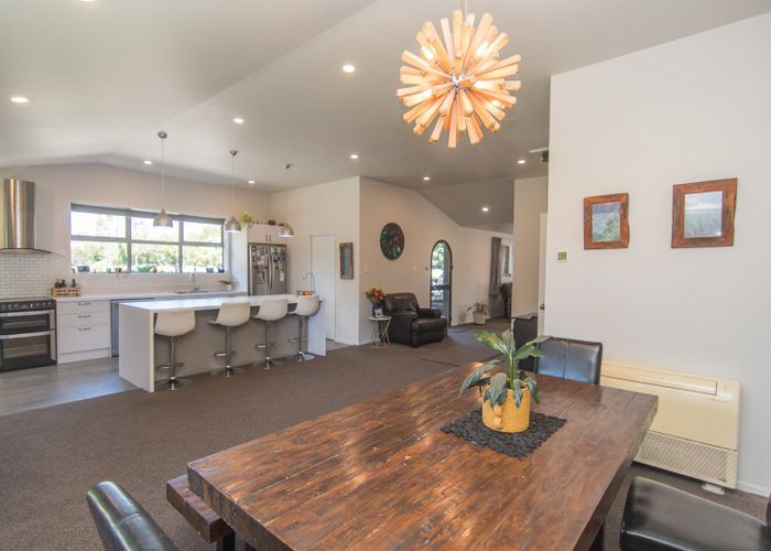 at 11 Bath Street, Pareora West