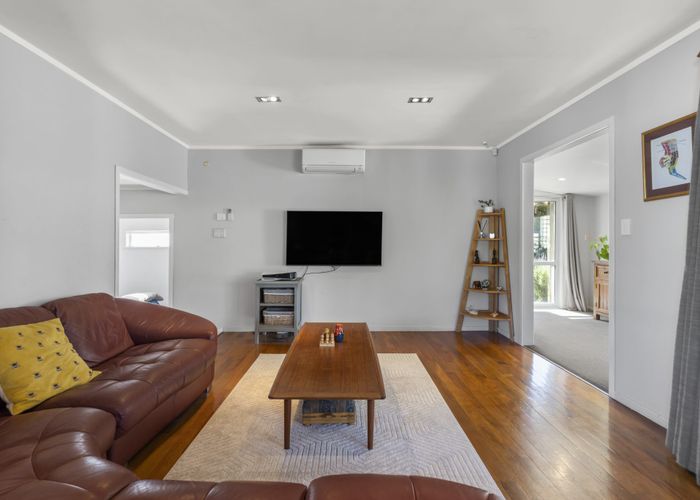  at 49 Vincent Street, Howick, Auckland
