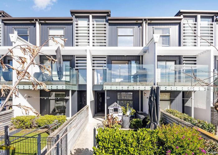  at 40 Memorial Park Lane, Hobsonville, Waitakere City, Auckland