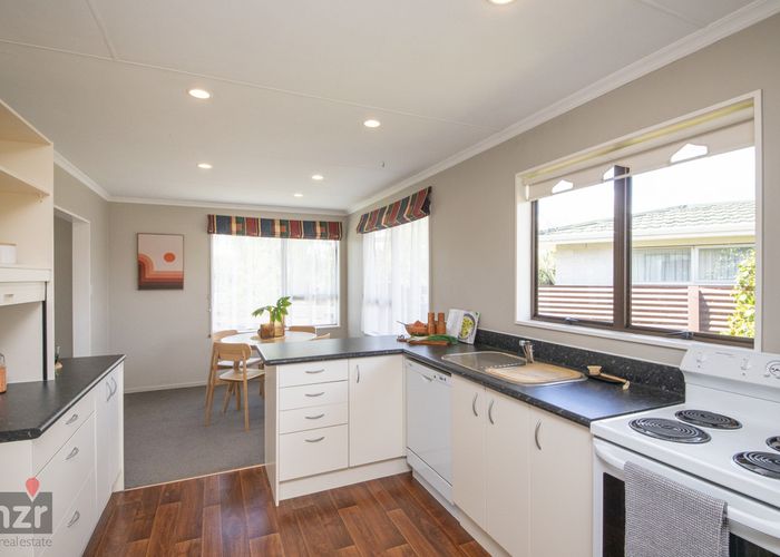  at 37 Humphries Place, Awapuni, Palmerston North
