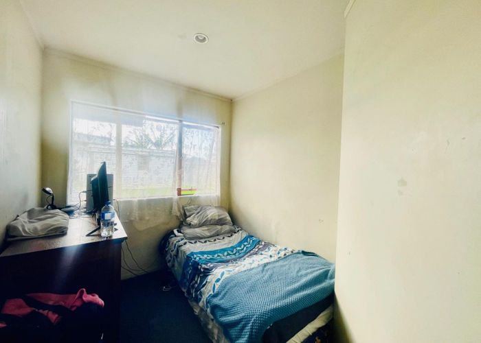  at 34 Waipapa Crescent, Otara, Auckland