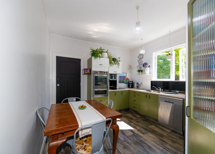  at 63 Ferry Road, Clive