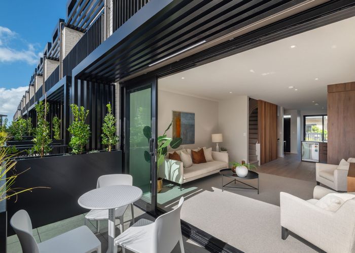  at 9a Windlass Street, Long Bay, North Shore City, Auckland